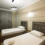 Luxury At Condor Center Appartement Tirana