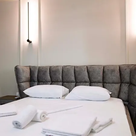 Luxury At Condor Center דירה *