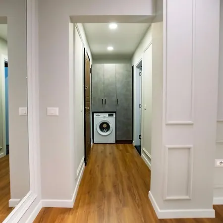 Luxury At Condor Center Apartment