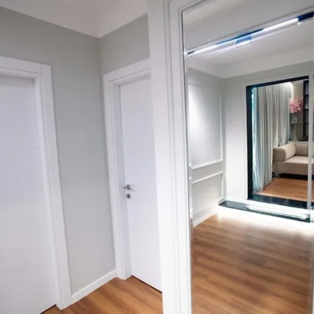 דירה Luxury At Condor Center *