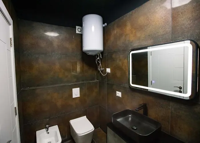 Luxury At Condor Center アパート ティラナ